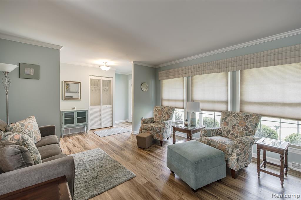 4931 Huron Drive, Clarkston, MI 48348 — Photo 10
