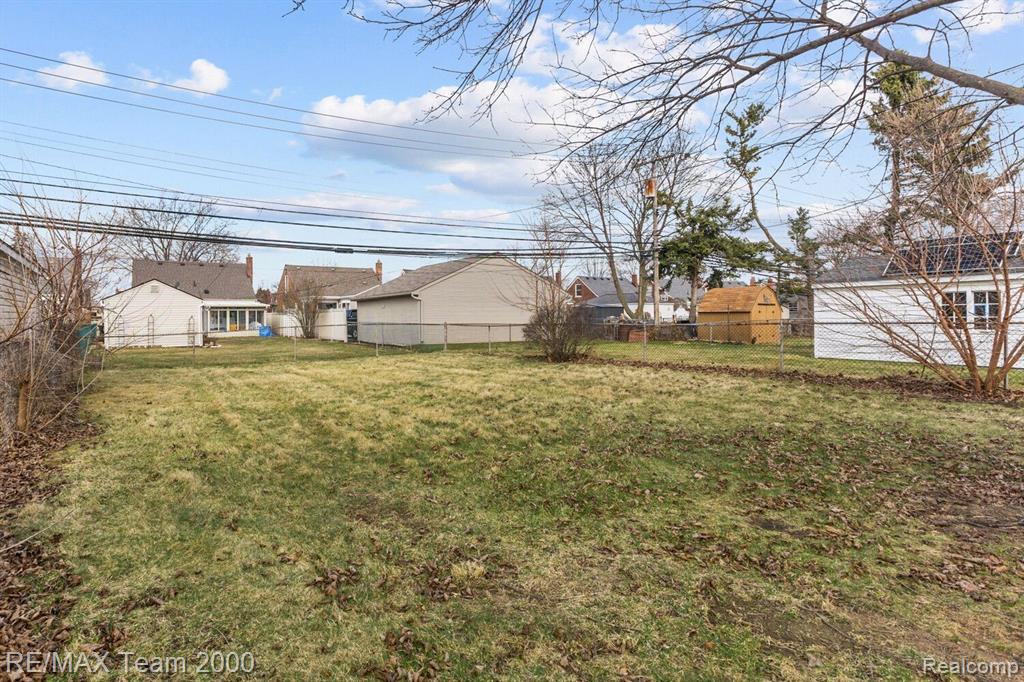 9666 RUTH Avenue, Allen Park, MI 48101 — Photo 29