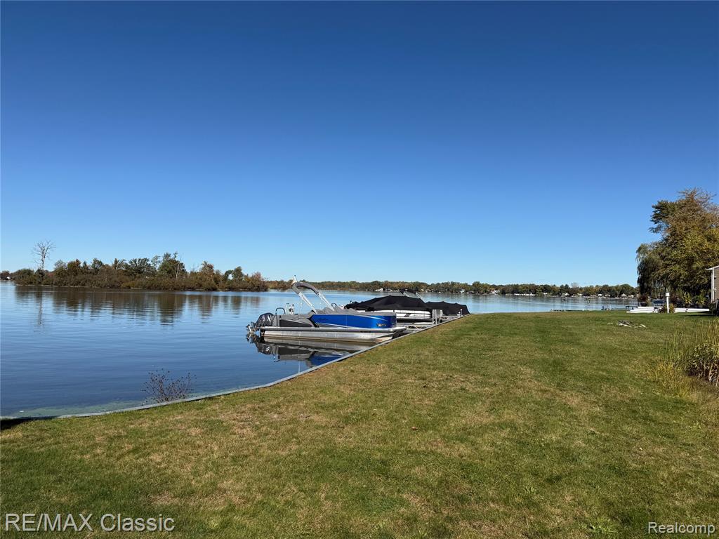 3482 Ponemah Drive, Fenton, MI 48430 — Photo 3