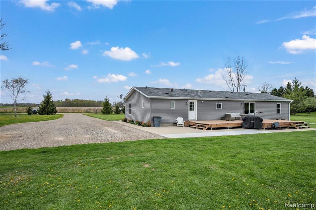 6992 Brown School Road, North Branch, MI 48461 — Photo 2