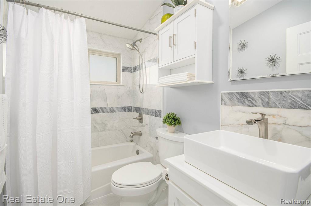 9720 Seavitt Drive, Allen Park, MI 48101 — Photo 12