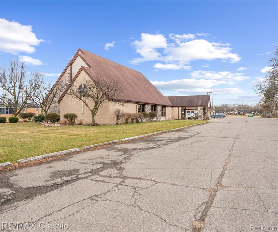 26701 JOY Road, Dearborn Heights, MI 48127 — Photo 4