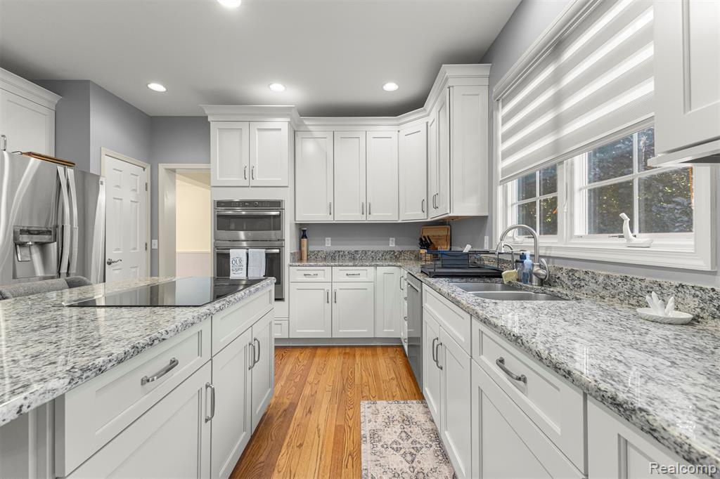 4991 Knollcrest Court, Commerce Twp, MI 48382 — Photo 16