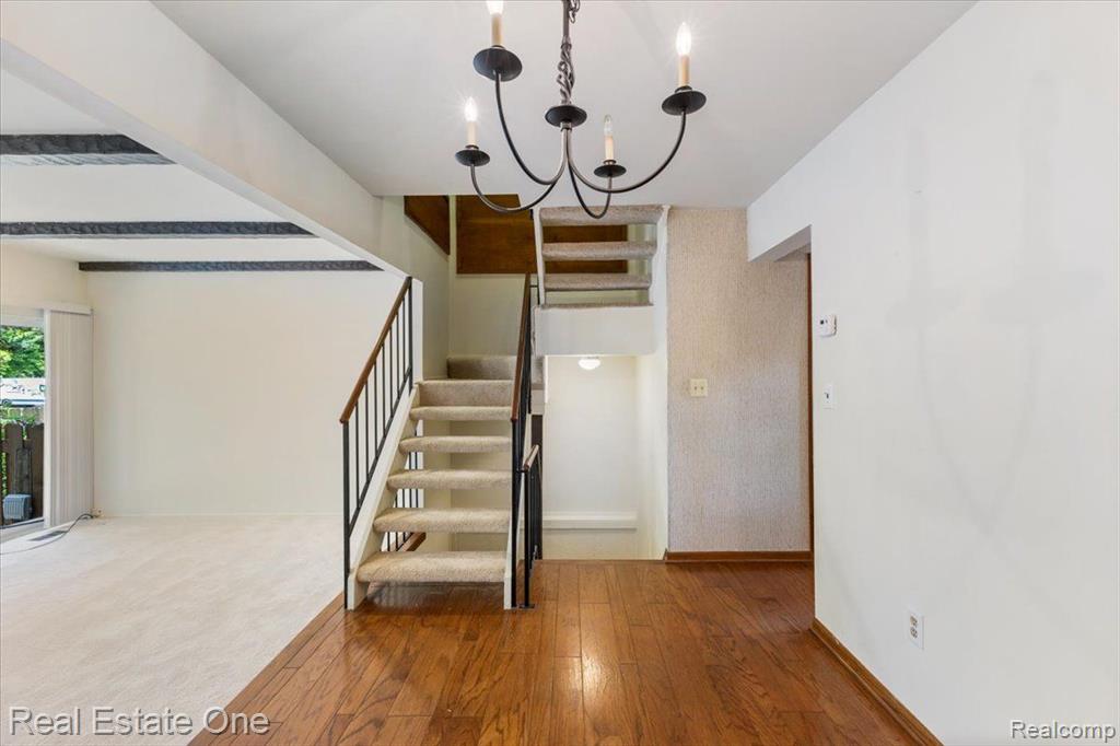 1649 BRENTWOOD Drive, 140, Troy, MI 48098 — Photo 12