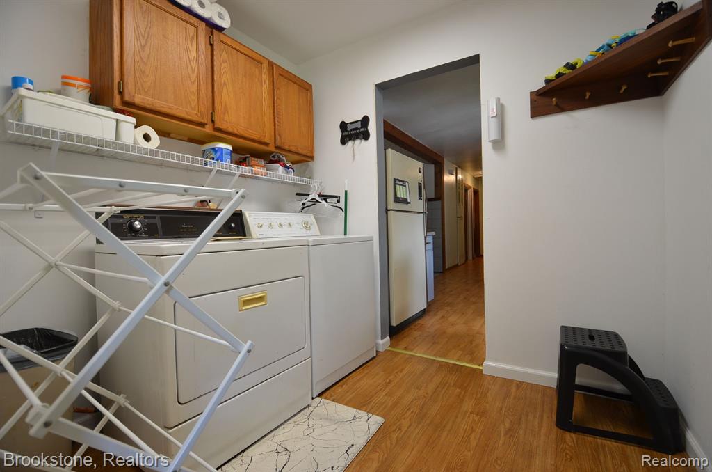 10083 HEGEL Road, Goodrich Vlg, MI — Photo 43