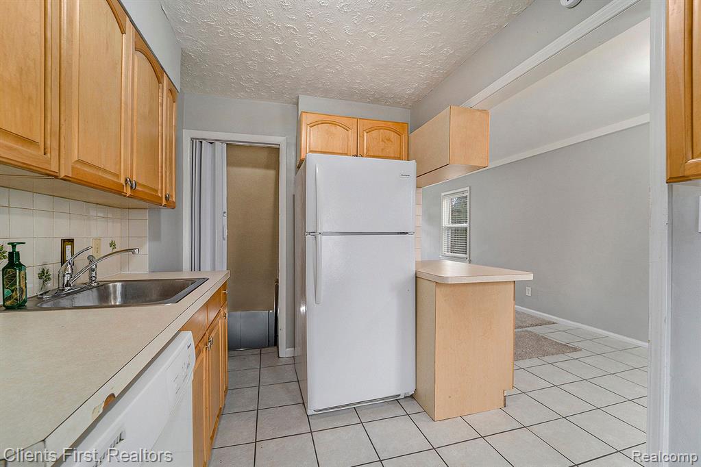 4600 FIRESTONE Street, 8, Dearborn, MI 48126 — Photo 8