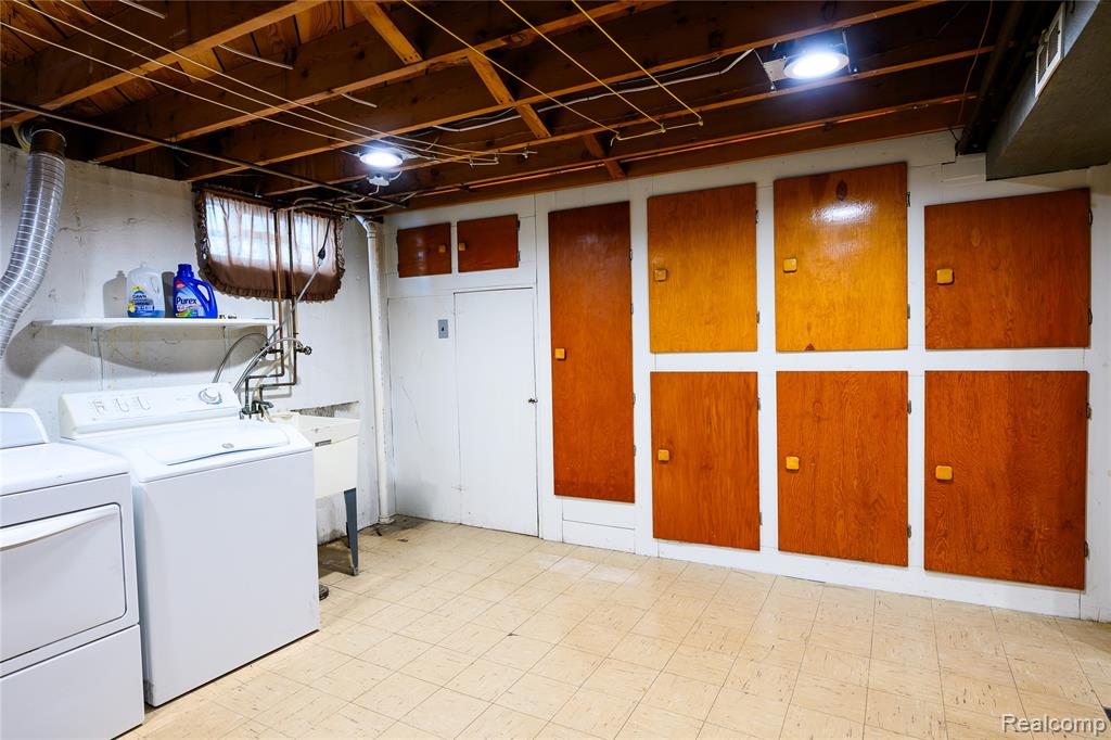 23776 Vassar Avenue, Hazel Park, MI 48030 — Photo 23