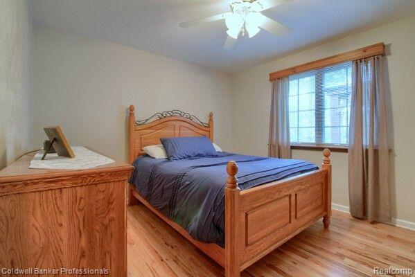 43738 FREDERICKSBURG Street, Canton, MI 48188 — Photo 17
