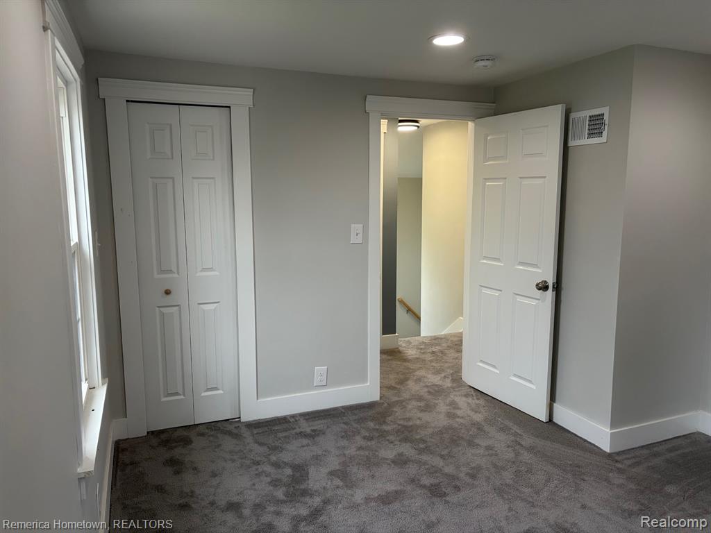9614 Auburndale Street, Livonia, MI 48150 — Photo 15
