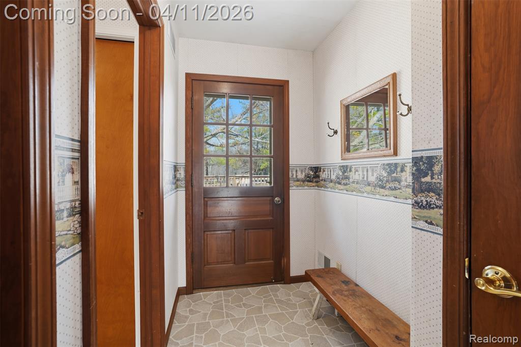 8520 Pontiac Trail, South Lyon, MI 48178 — Photo 20