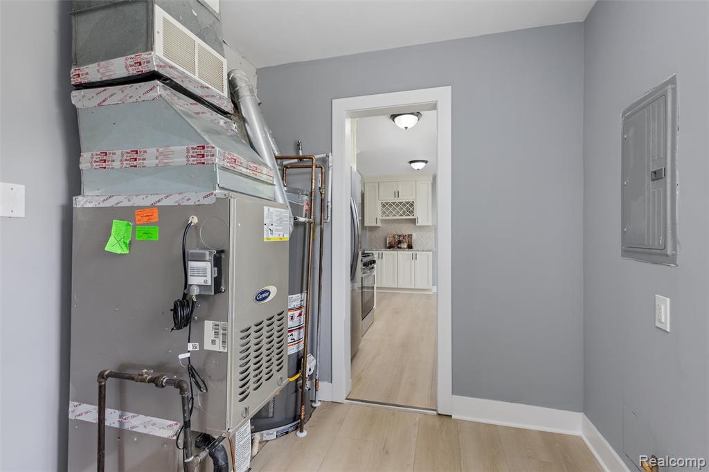 32443 Florence Street, Garden City, MI — Photo 24