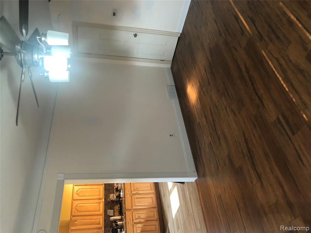 4715 CULVER Street, Dearborn Heights, MI 48125 — Photo 30