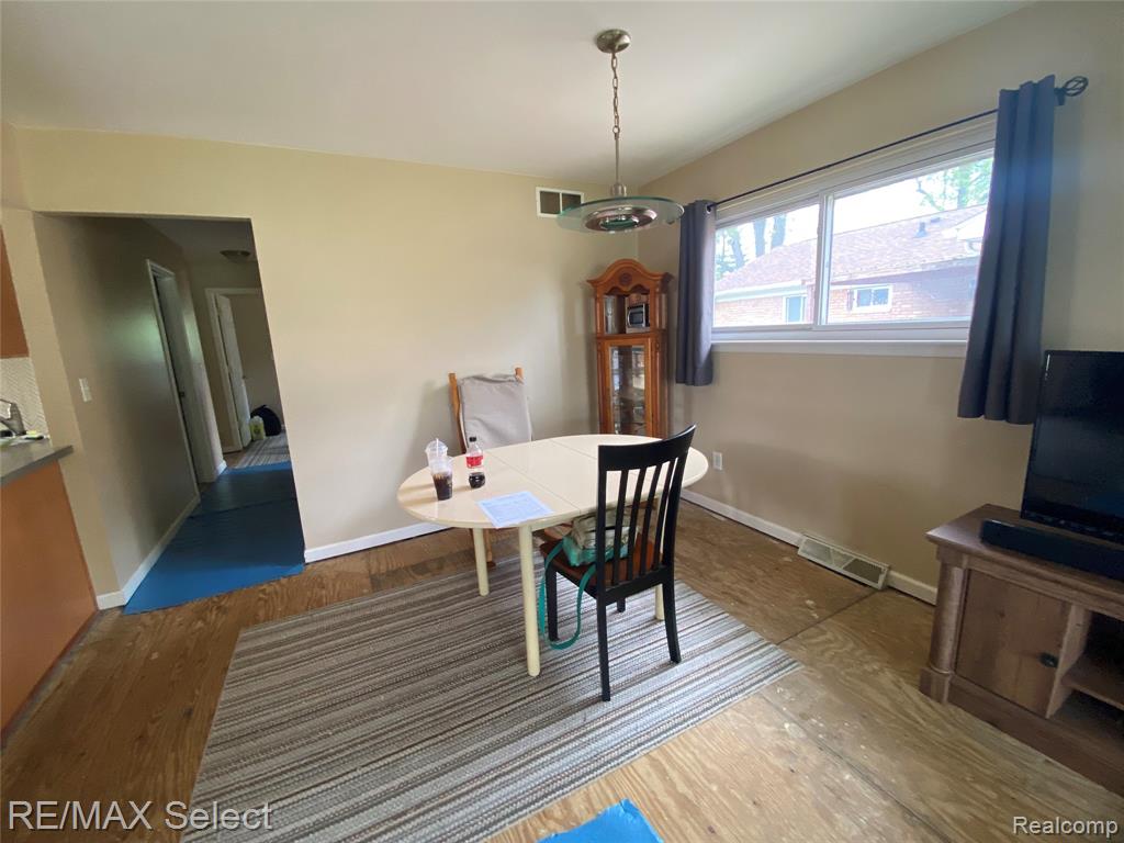 607 W Girard Avenue, Madison Heights, MI 48071 — Photo 16
