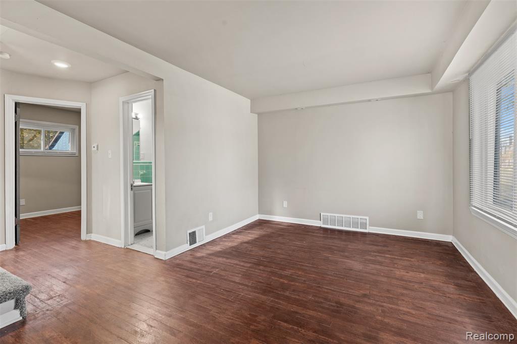 4845 University Place, Detroit, MI 48224 — Photo 6