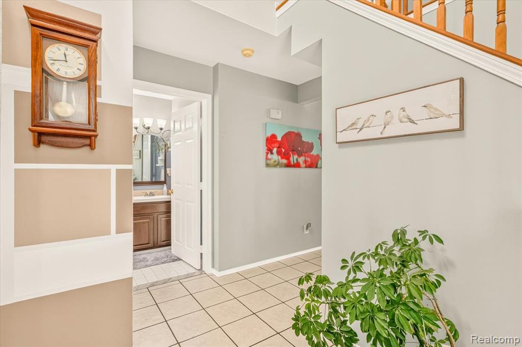 14642 Wildbrook Drive, Belleville, MI 48111 — Photo 23