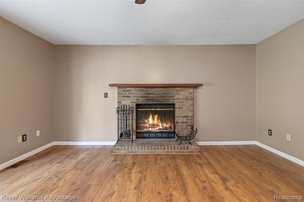 5671 Caren Drive, Ypsilanti, MI 48197 — Photo 11