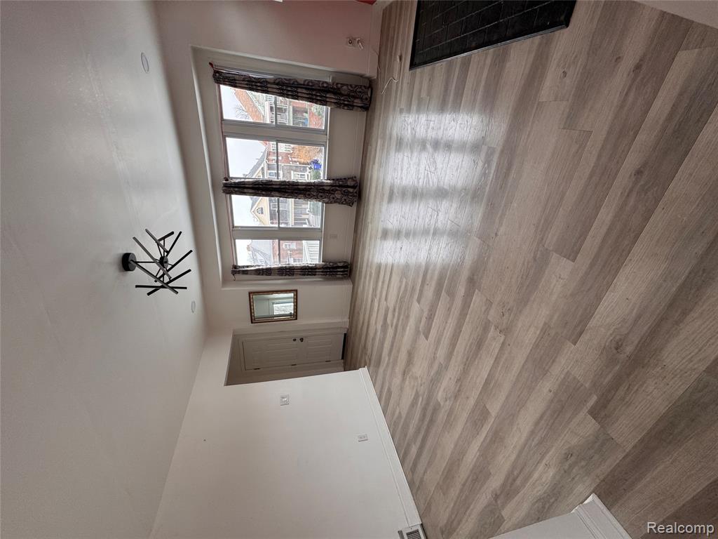 8569 Quincy, Detroit, MI 48204 — Photo 13