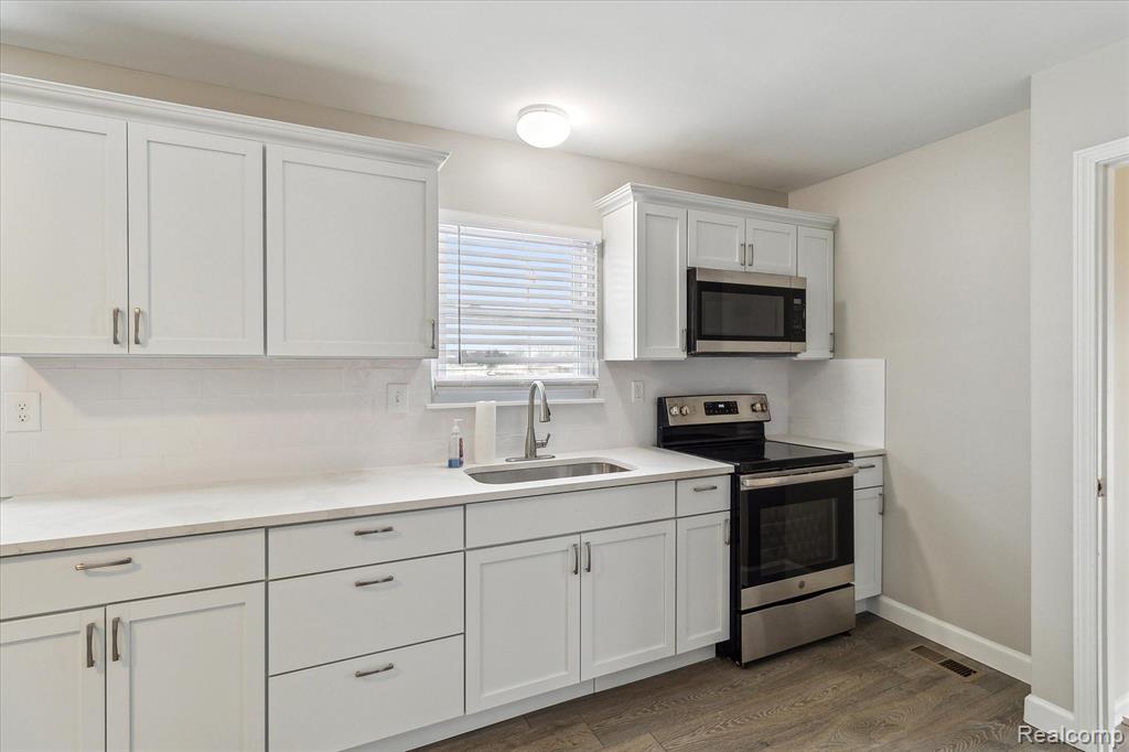 3552 BISHOP Road, Dryden, MI 48428 — Photo 14