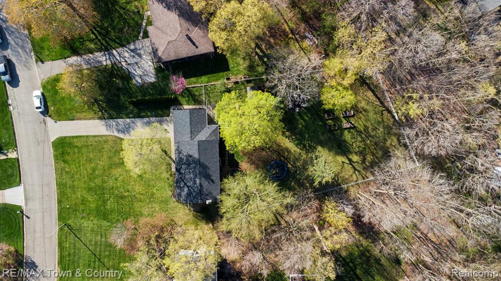 3423 Longview Drive, Flushing, MI 48433 — Photo 45