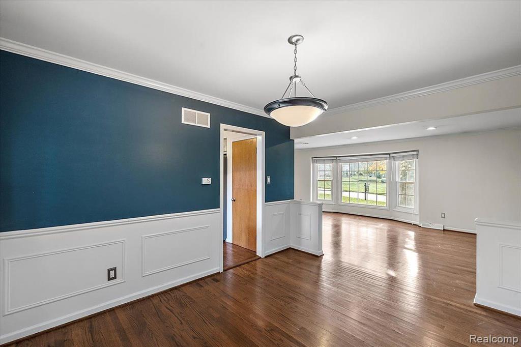 16490 OLD BEDFORD Road, Northville, MI 48168 — Photo 13