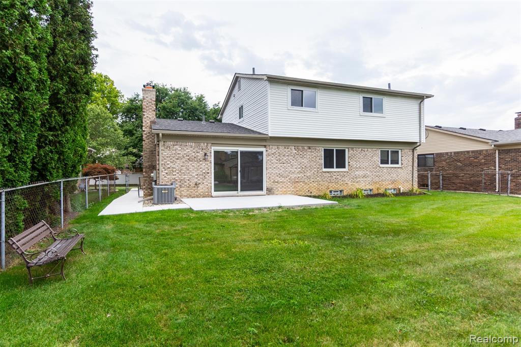 46376 Meadow Lane, Macomb, MI 48044 — Photo 38