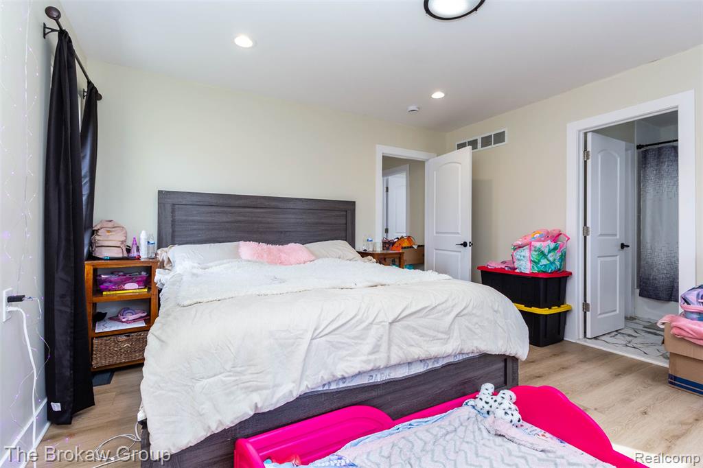 538 S Elm Street, Lapeer, MI 48446 — Photo 18