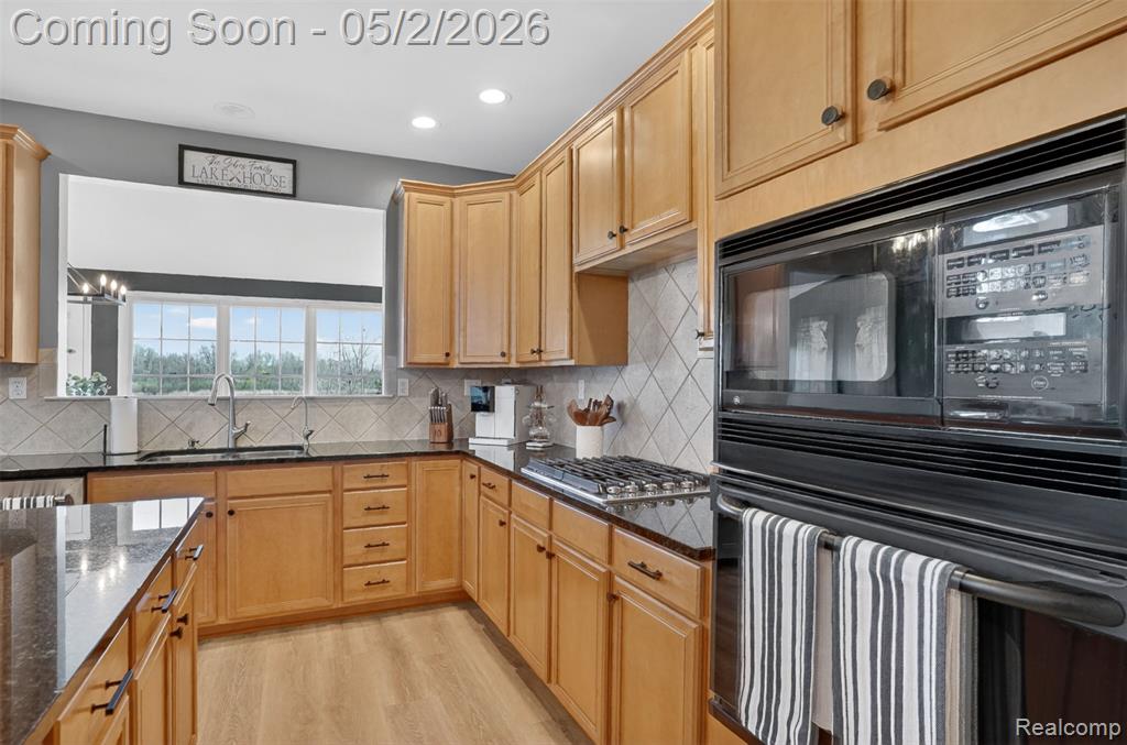 3060 Exeter Drive, Milford, MI 48380 — Photo 17