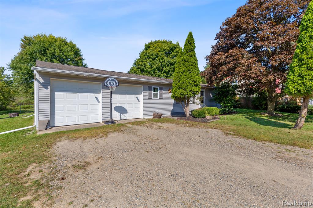 4375 WEST Street, Leonard, MI 48367 — Photo 21