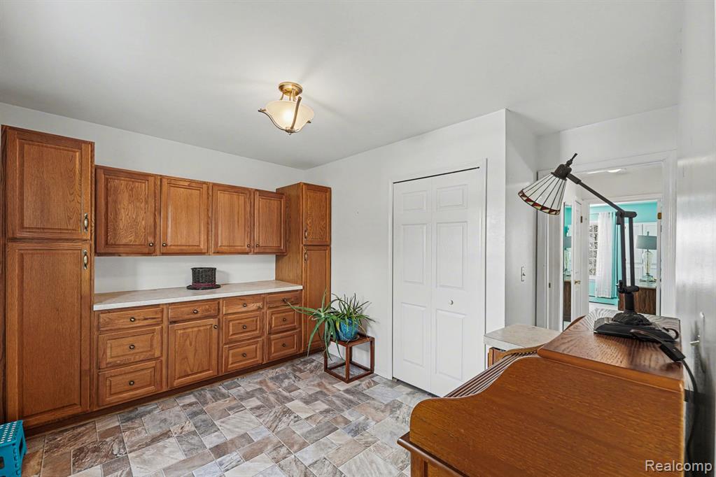 11869 Shenandoah Drive, 4, South Lyon, MI 48178 — Photo 10