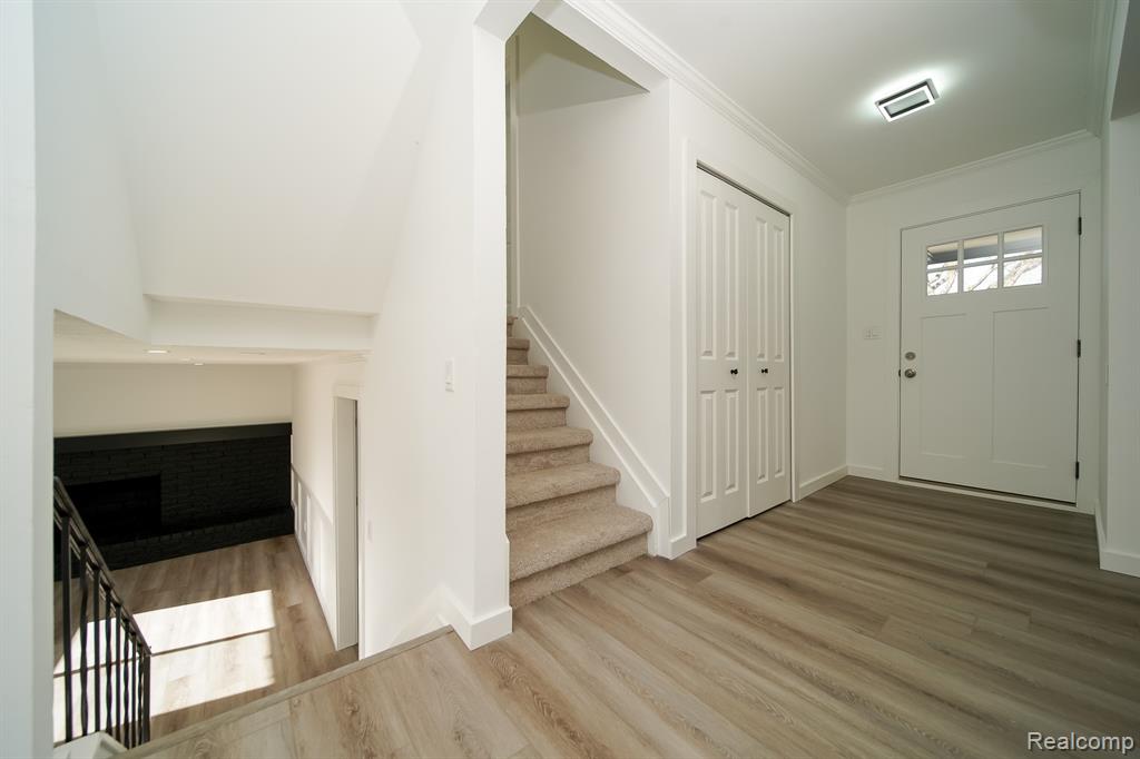 4060 Franklin Park Drive, Sterling Heights, MI 48310 — Photo 28