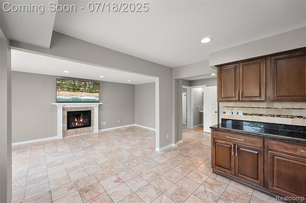 4152 Bloomfield Drive, Sterling Heights, MI 48310 — Photo 25