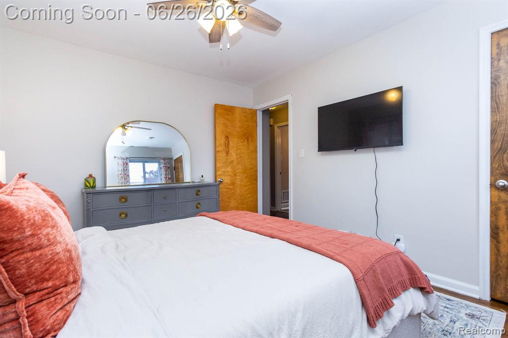 9290 Niver Avenue, Allen Park, MI 48101 — Photo 25