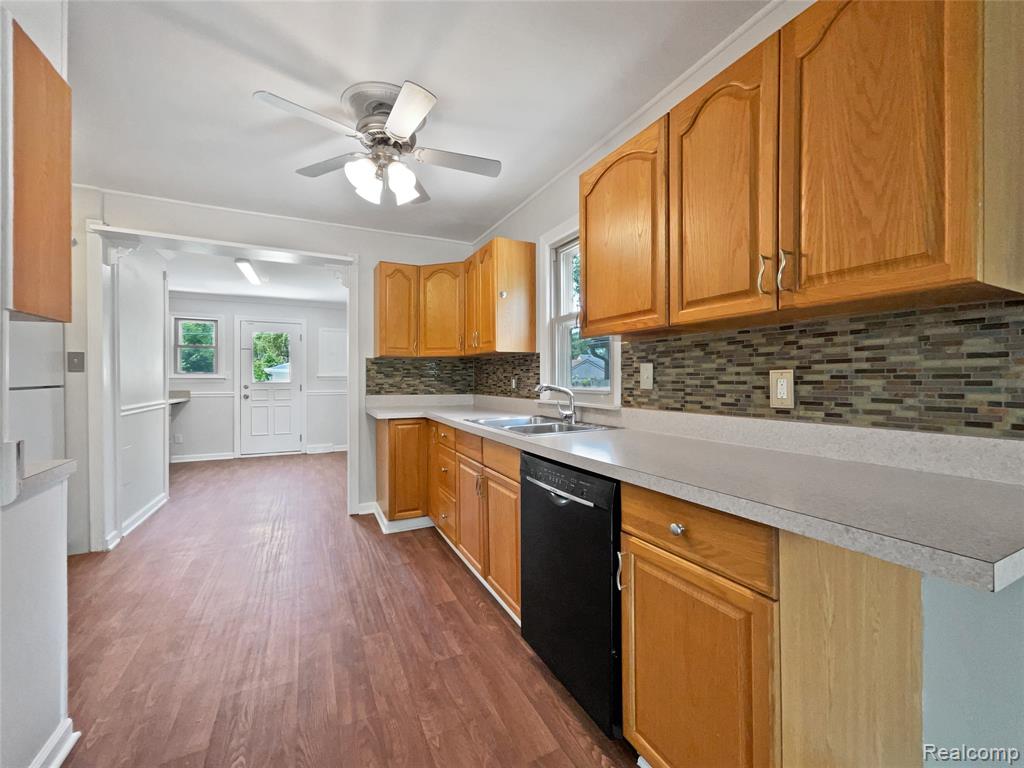 6330 Duncan Street, Taylor, MI 48180 — Photo 13