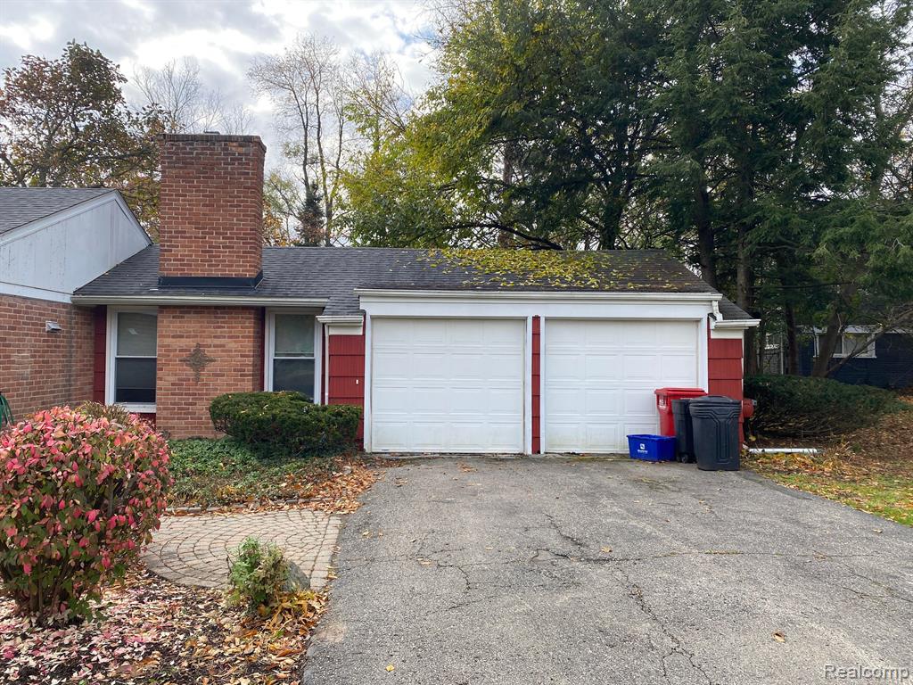 5035 S CLUNBURY Road, West Bloomfield, MI — Photo 15