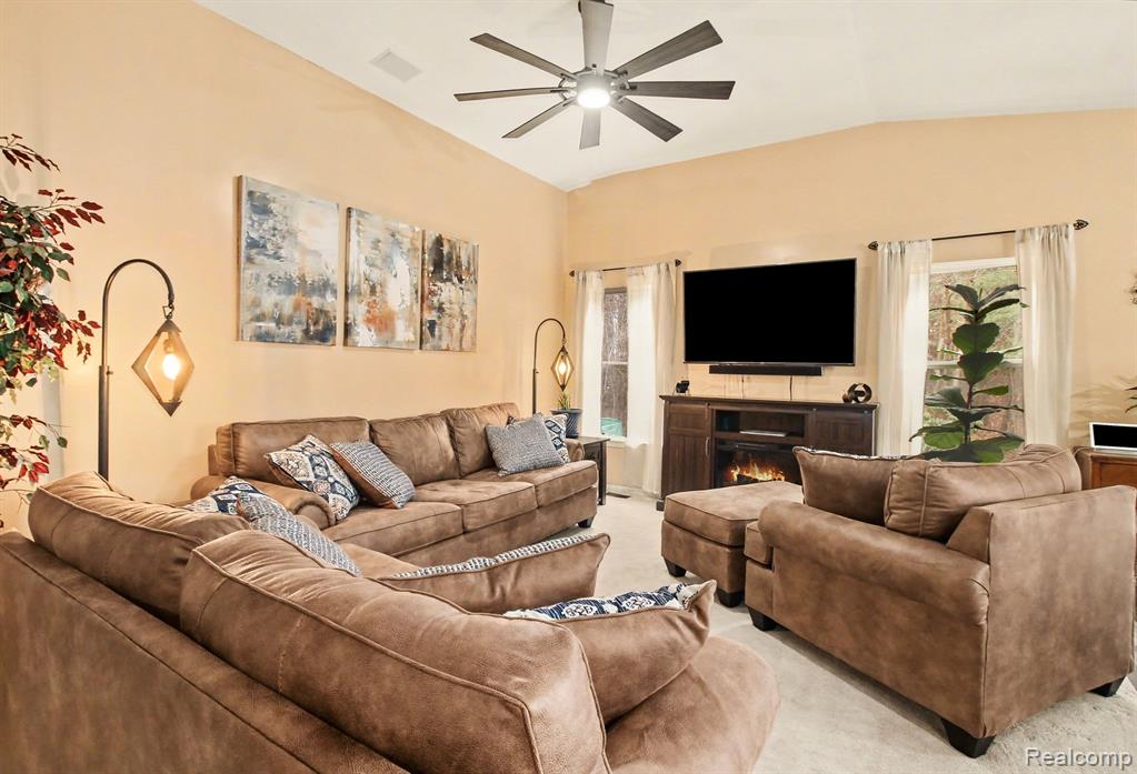 2661 Signature Circle, Pinckney, MI 48169 — Photo 12