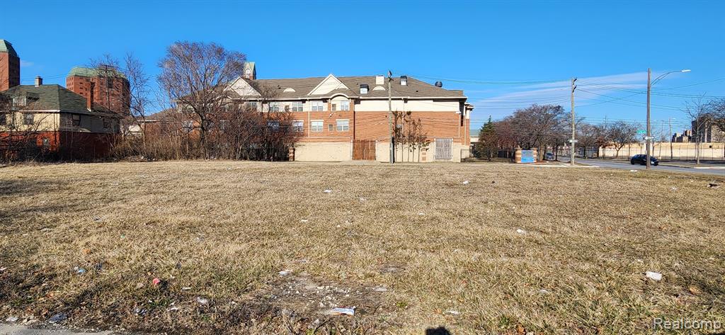 3466 LINCOLN Street, Detroit, MI 48208 — Photo 2