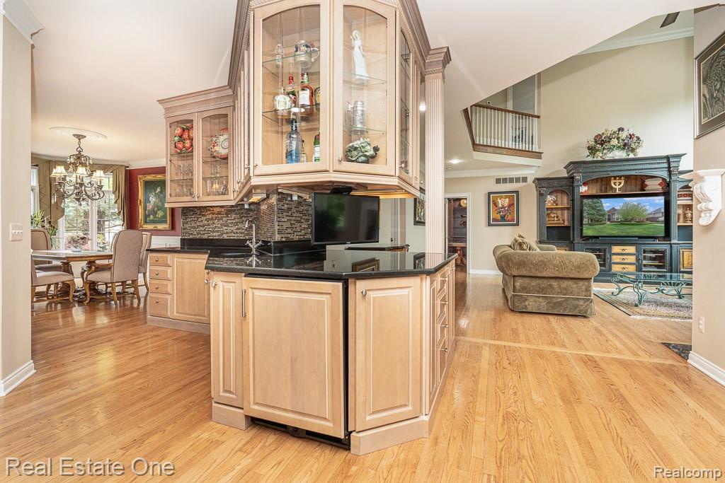 2483 Spyglass Drive, Oakland, MI — Photo 10