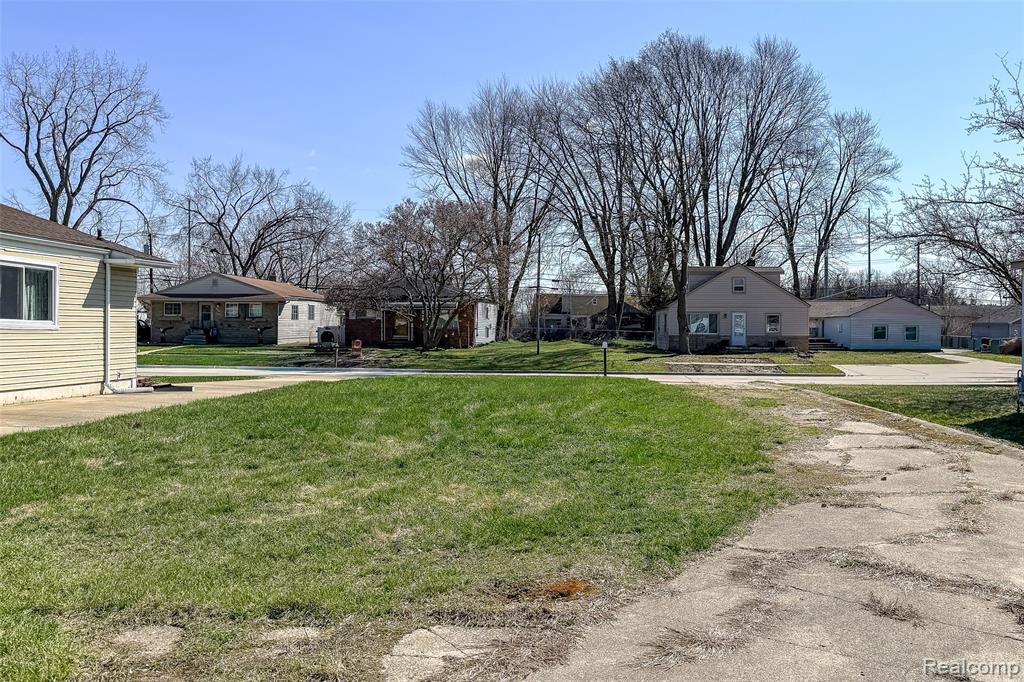 8471 Fremont Street, Westland, MI — Photo 4