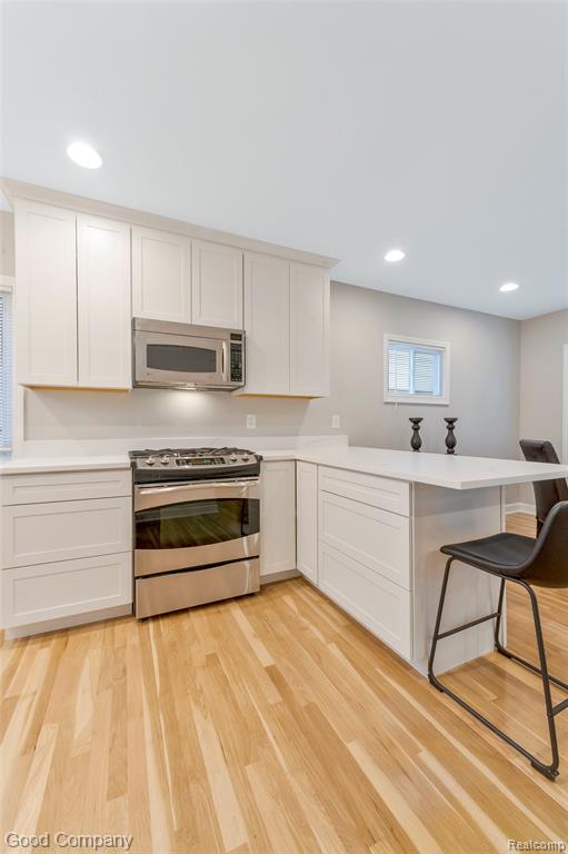 824 Florence Avenue, Royal Oak, MI 48067 — Photo 15