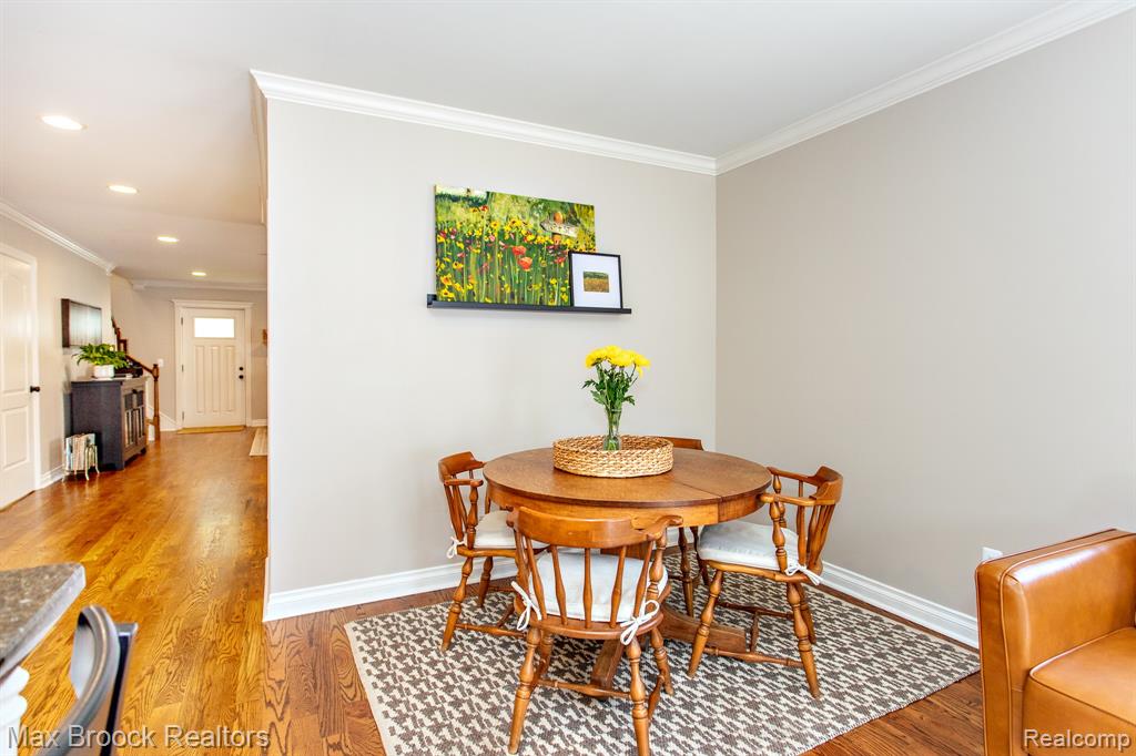 924 N Maple Avenue, Royal Oak, MI 48067 — Photo 22