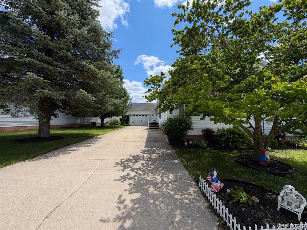 551 Twin Lakes Drive, MI — Photo 5