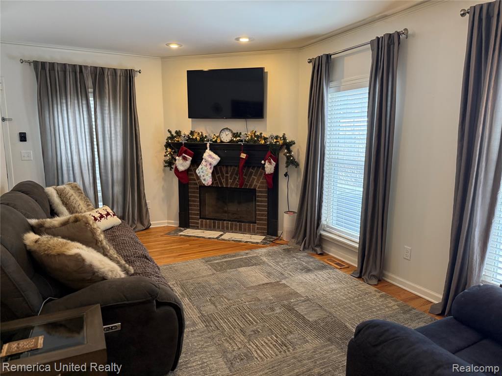 9915 Ingram Street, Livonia, MI 48150 — Photo 17