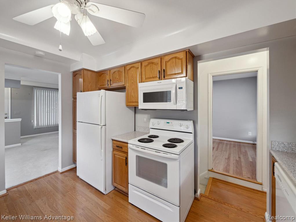6634 HAWTHORNE Street, Garden City, MI — Photo 10