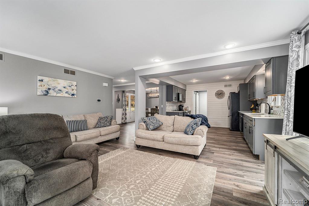 3638 Deer Run Drive, Brighton, MI 48114 — Photo 14