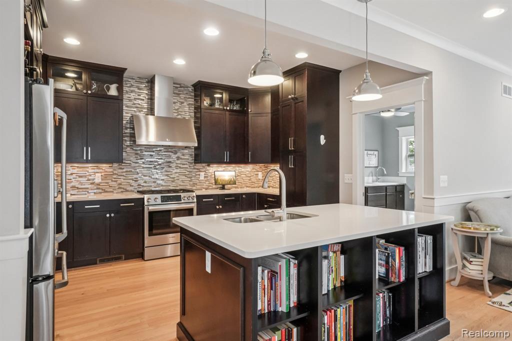 13348 Vernon Avenue, Huntington Woods, MI — Photo 11