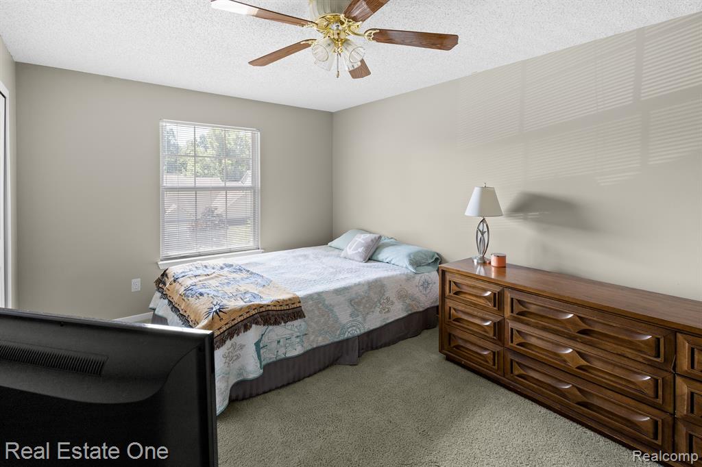 41694 MAGNOLIA Court, Novi, MI 48377 — Photo 14