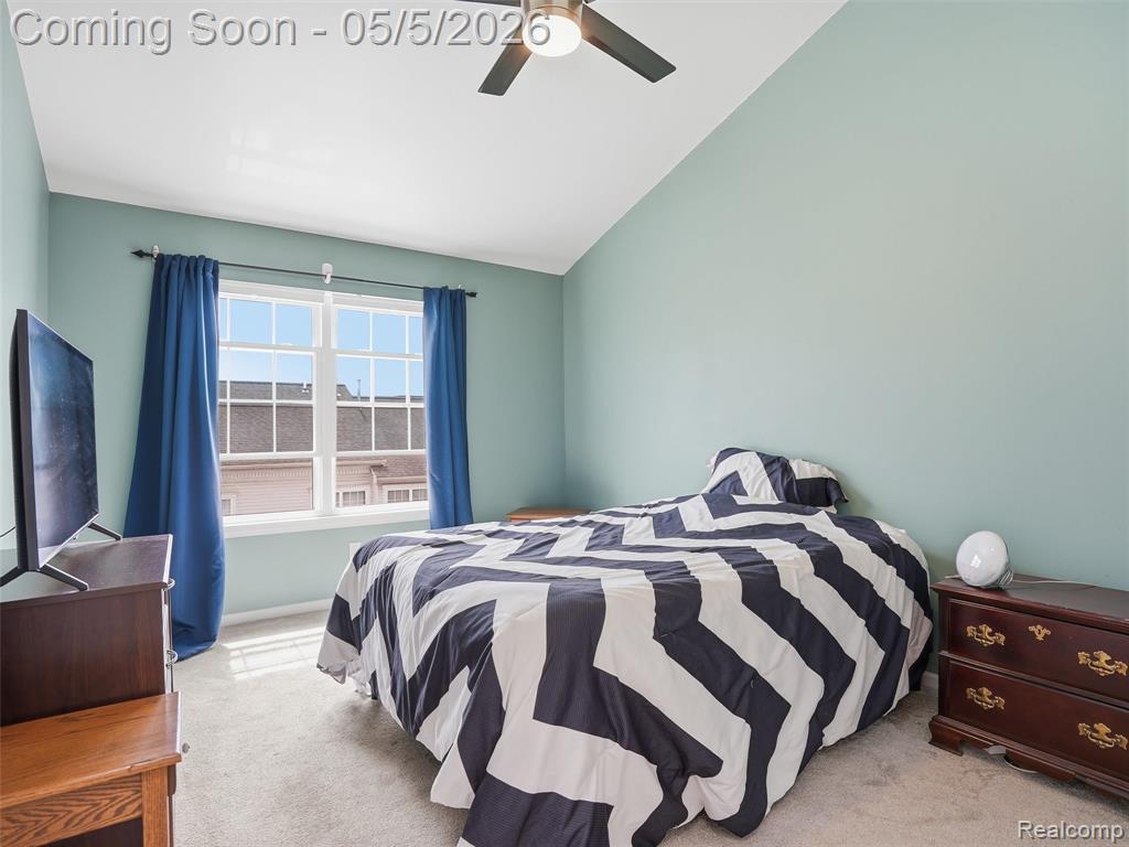 135 W Kenilworth Avenue, Royal Oak, MI 48067 — Photo 13