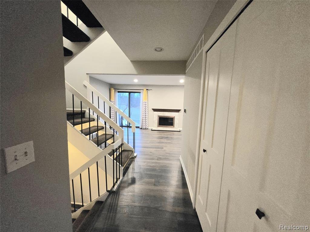 5156 Rock Run, West Bloomfield, MI — Photo 11