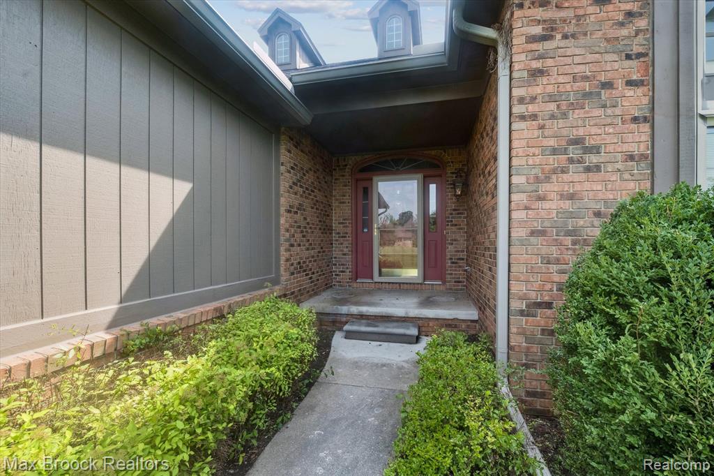8936 Salem Farms Drive, South Lyon, MI 48178 — Photo 25