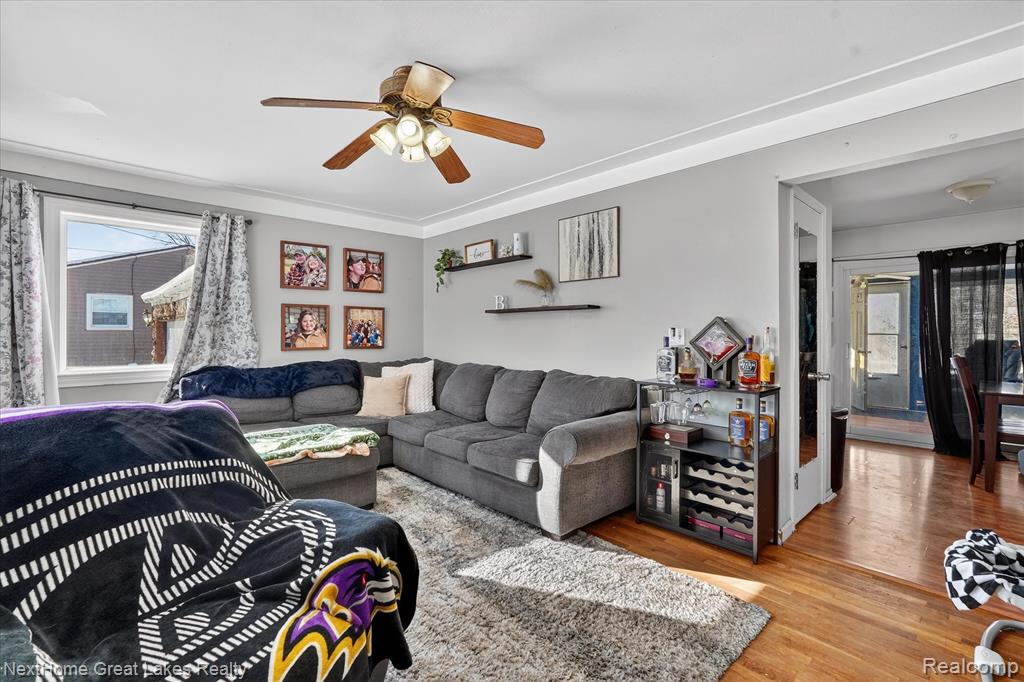 4444 Carmanwood Drive, Flint, MI 48507 — Photo 6